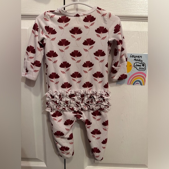 Caden Lane | Maroon Floral Zipper Footie (0-3) - Picture 3 of 4